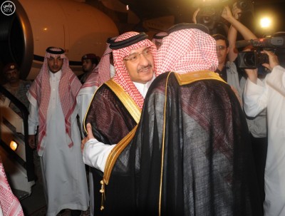 Crown Prince Naif Visits Site of last week's ISIS bombing at a mosque in Asir.