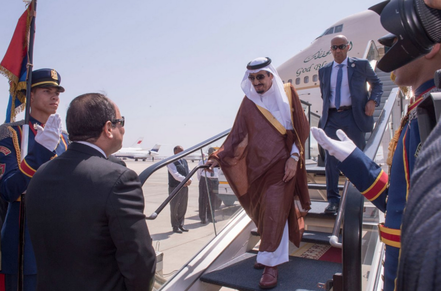 king-salman-arrives-egypt-sisi