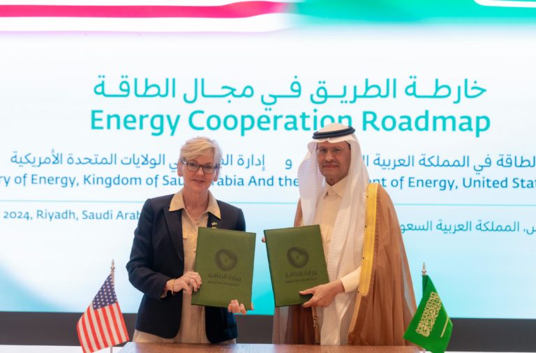 Energy-Ministers-sign-cooperation-roadmap-in-meeting-for-energy-collaboration2